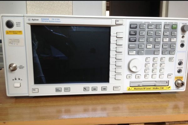 安捷伦Agilent E4443A 频谱分析仪